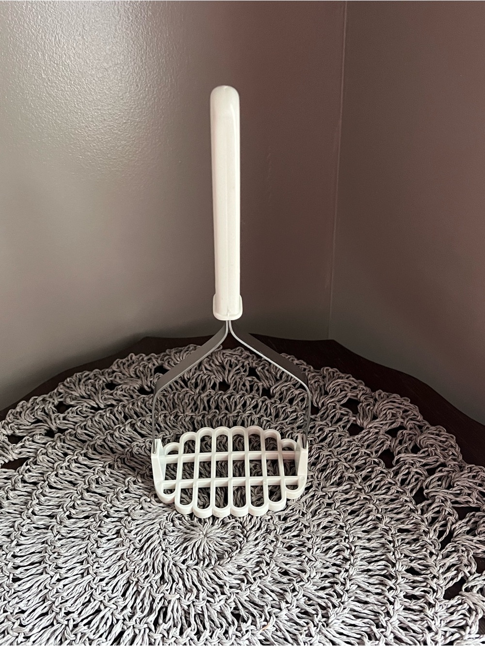 Vintage White Potato Masher grid retro mid century kitchen utensil